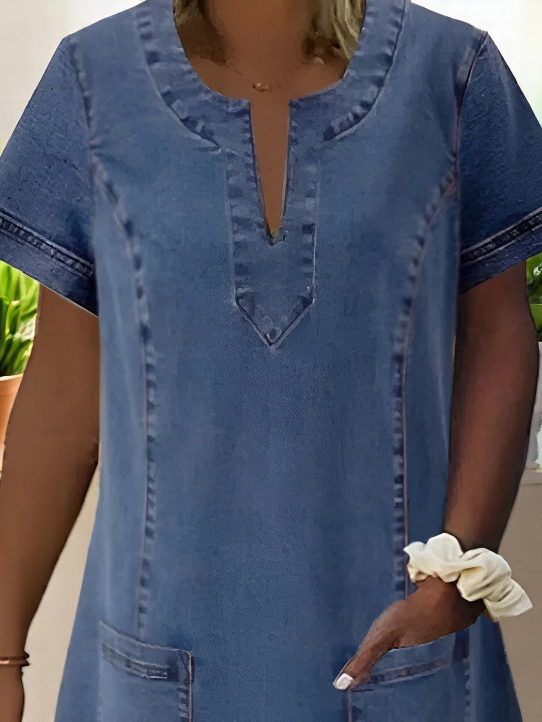 Emma™️ | Mjuk Denimklänning – Fräsch, feminin &amp; stilren utan ansträngning